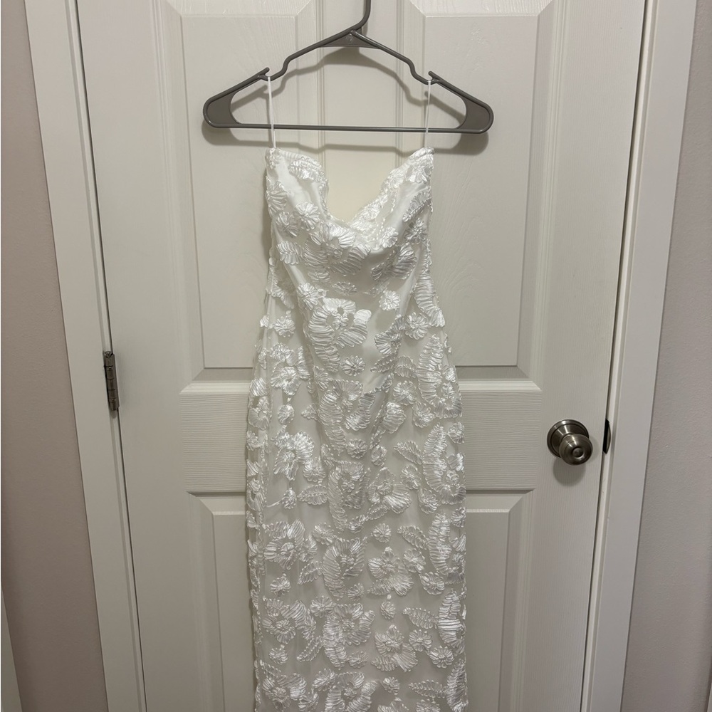 12th Tribe White Strapless Floral Lace Dress